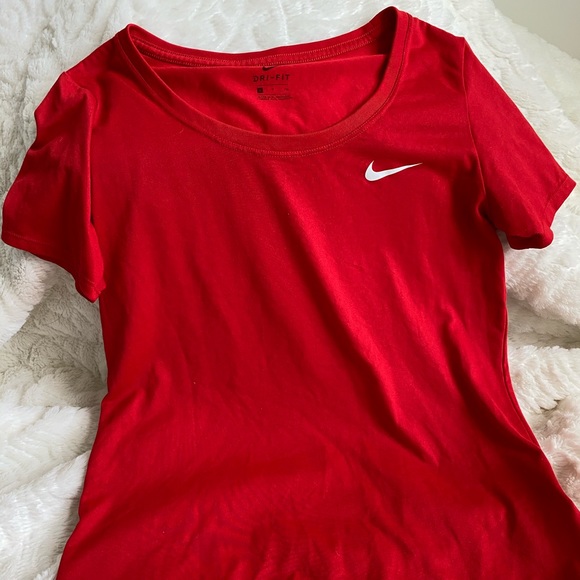 Nike Dri-fit T-Shirts - Picture 3 of 6